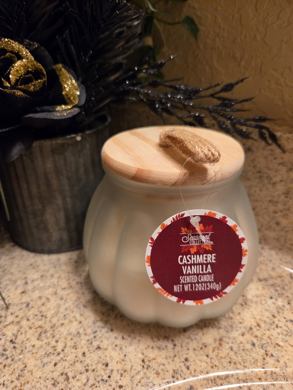 Cashmere Vanilla Scented Candle